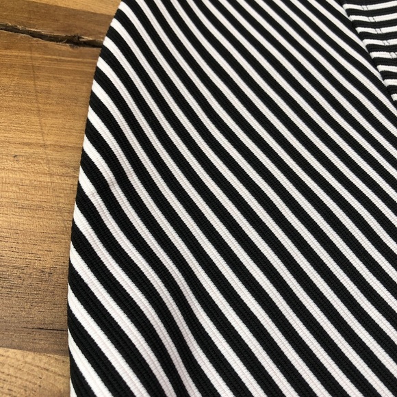 Pull&Bear Black & White Striped Diagonal Mini Skirt - Picture 3 of 9